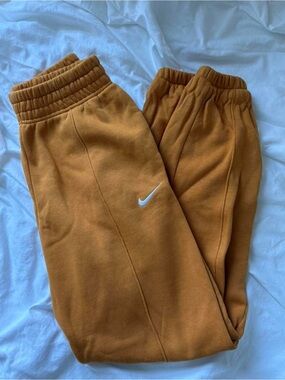 Nike Women’s Orange Jogger Sweatpants Size XXS